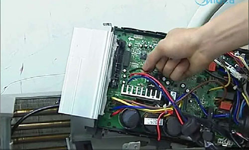 都匀美的空调电话是多少